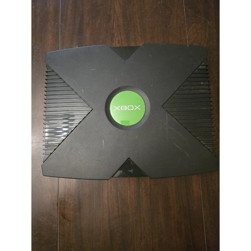 Original Microsoft XBOX - 1 Controller + All Cords Included + 1 Game